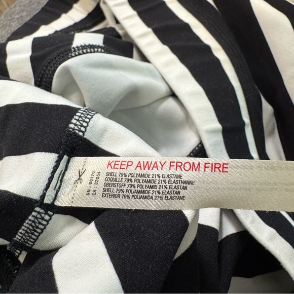 Free People Movement Never Better Stripe Layer Cropped Shirt size XL - Picture 6 of 8
